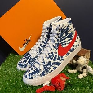 Nike Blazer Mid ‘77 VNTG Tie Dye Size 10.5